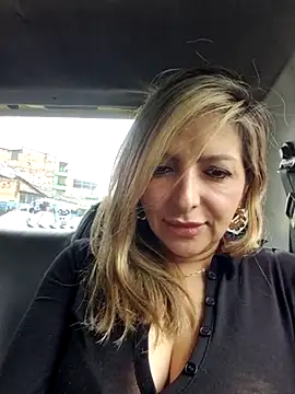 Snapshot of _Abril-Office1 chatting on March 13, 2025, 3:50 pm Abril-Office1 online show from March 13, 2025, 3:50 pm