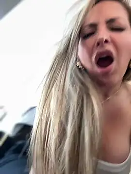 Snapshot of _Abril-Office1 chatting on February 27, 2026, 3:34 pm Abril-Office1 online show from February 27, 2026, 3:34 pm