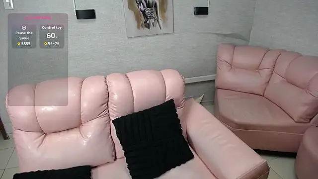 Snapshot of Penelope_Nipples_ chatting on February 5, 2026, 12:01 pm Penelope Nipples online show from February 5, 2026, 12:01 pm