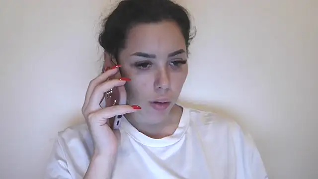 LovelyJulliette online show from November 6, 2025, 9:30 pm