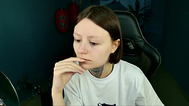 Snapshot of VeliraBraitberg chatting on March 16, 2025, 5:03 am VeliraBraitberg online show from March 16, 2025, 5:03 am