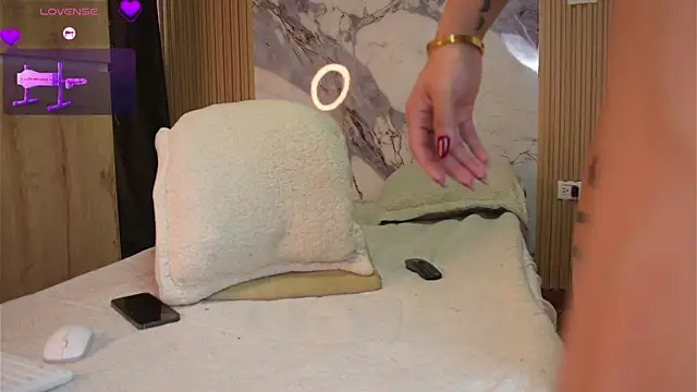 Jess Goddess online show from April 3, 2026, 6:03 pm