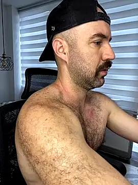 ADONIS ART01 online show from November 8, 2025, 2:53 pm