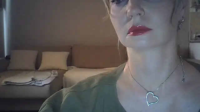 ZarinaSwift online show from July 31, 2026, 12:04 pm