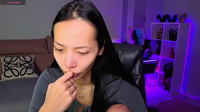  MIURA  online show from November 5, 2025, 1:09 am