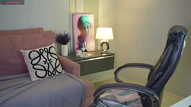  MIURA  online show from March 18, 2025, 1:02 am