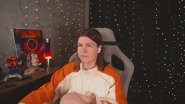 cuteamberlyyy online show from April 13, 2026, 12:14 am