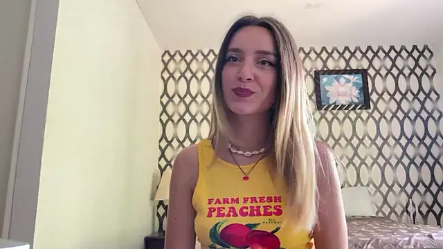 Snapshot of SirenaBelle chatting on February 27, 2025, 9:29 am SirenaBelle online show from February 27, 2025, 9:29 am