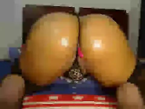 luisaqueenxxx online show from March 19, 2025, 8:54 pm