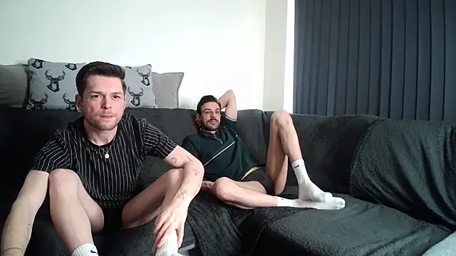 twotwinkhusbandss online show from April 12, 2026, 5:49 pm