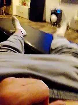 Snapshot of Geniusxl chatting on October 29, 2025, 8:19 pm Geniusxl online show from October 29, 2025, 8:19 pm