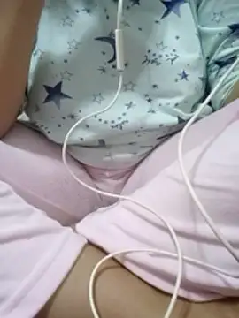 Bombamom online show from April 16, 2026, 6:25 am