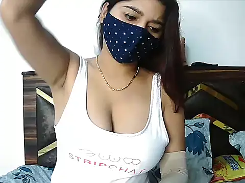 Gloie4u online show from November 8, 2025, 5:00 am