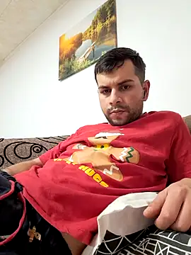 Snapshot of hornny1995 chatting on December 9, 2024, 4:47 pm hornny1995 online show from December 9, 2024, 4:47 pm