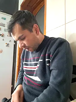 Snapshot of hornny1995 chatting on November 12, 2025, 12:31 pm hornny1995 online show from November 12, 2025, 12:31 pm