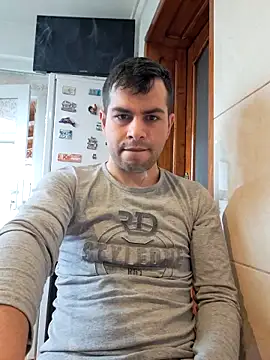 hornny1995 online show from March 30, 2026, 9:33 am