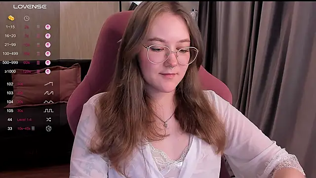 Snapshot of bunny_bubble chatting on May 21, 2026, 11:46 pm bunny bubble online show from May 21, 2026, 11:46 pm