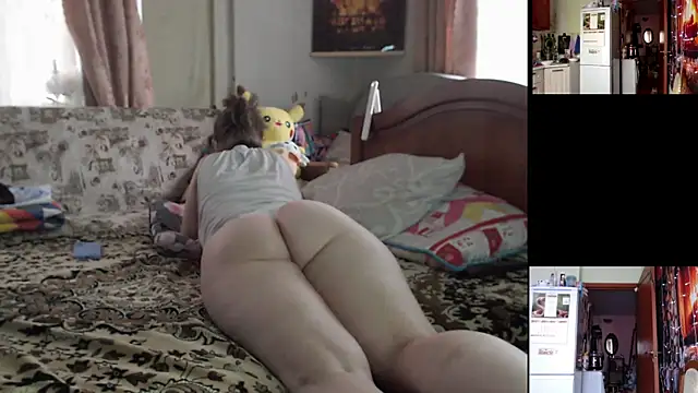 Sakura Green online show from October 27, 2025, 8:37 am