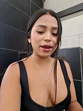 Juli Walker online show from January 29, 2025, 2:32 pm