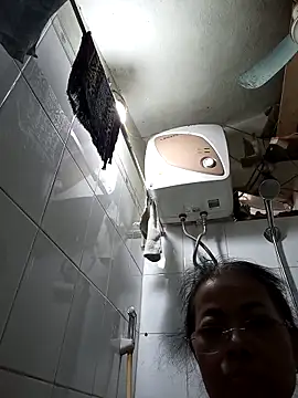 Hotestlove online show from December 22, 2025, 2:22 am