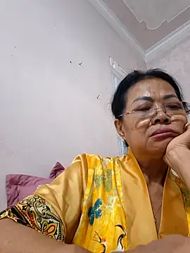 Hotestlove online show from December 2, 2025, 6:48 am