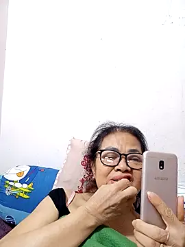 Hotestlove online show from March 19, 2026, 2:00 am