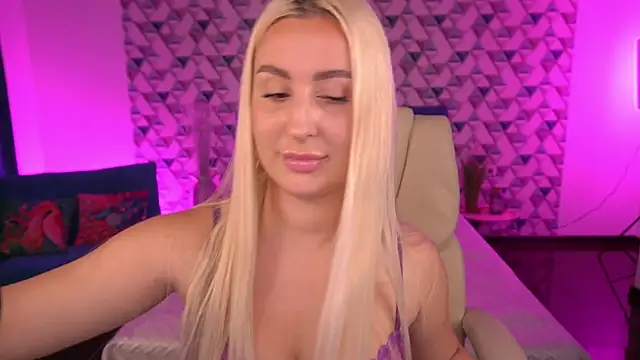 Snapshot of LiaBrazzerr chatting on May 16, 2026, 2:27 pm LiaBrazzerr online show from May 16, 2026, 2:27 pm