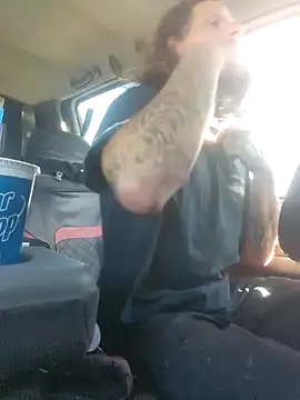 Crackkers online show from January 21, 2025, 6:34 pm