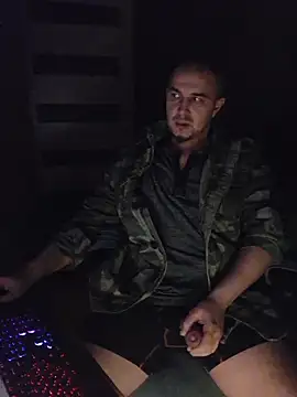 Foxyshaved online show from February 4, 2026, 3:01 am