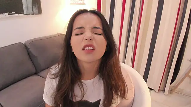 Raychell Black online show from October 23, 2025, 4:27 pm