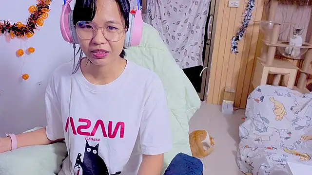 Kana G online show from October 28, 2025, 5:45 pm