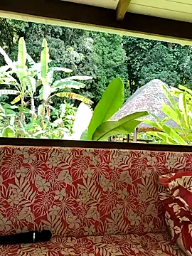 emma4xxx online show from March 11, 2026, 8:14 pm