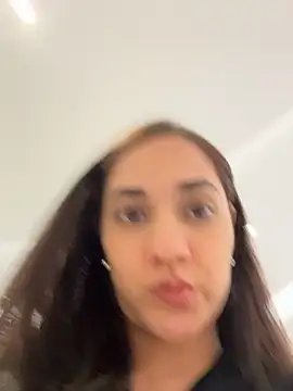 Snapshot of CuteeRose chatting on July 18, 2026, 5:10 pm CuteeRose online show from July 18, 2026, 5:10 pm