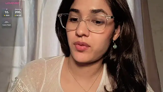 CuteeRose online show from October 24, 2025, 1:32 pm