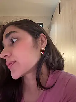 CuteeRose online show from February 26, 2026, 3:34 pm