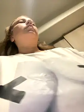 Marry Jane Watson online show from December 19, 2025, 9:39 pm