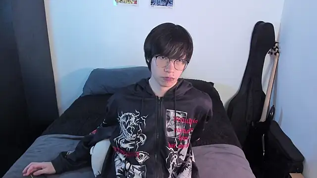 Snapshot of Aventure_Twinks chatting on May 15, 2026, 11:36 pm Aventure Twinks online show from May 15, 2026, 11:36 pm