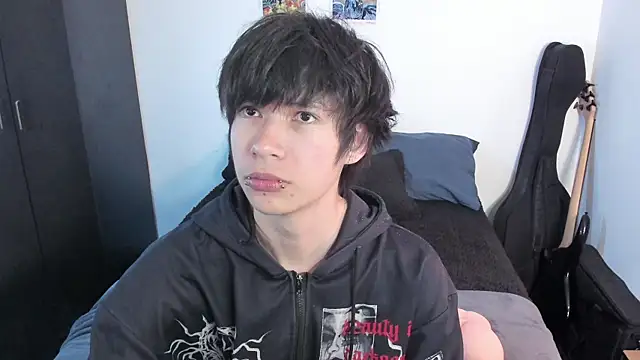 Snapshot of Aventure_Twinks chatting on May 10, 2026, 12:25 am Aventure Twinks online show from May 10, 2026, 12:25 am