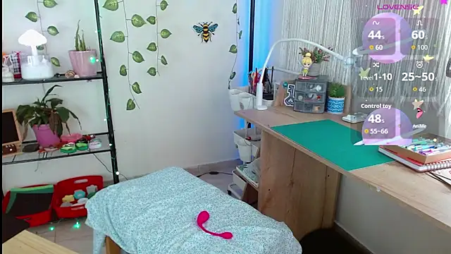 reaLISStic online show from November 29, 2025, 4:51 pm