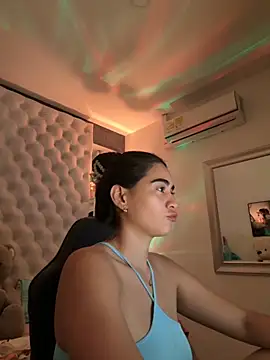 ZarahEvans online show from November 13, 2025, 8:02 pm