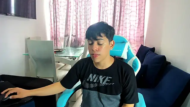 Franco Rizzo  online show from February 21, 2025, 7:32 pm