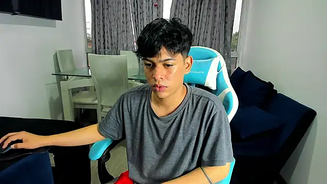 Franco Rizzo  online show from February 8, 2025, 10:51 pm