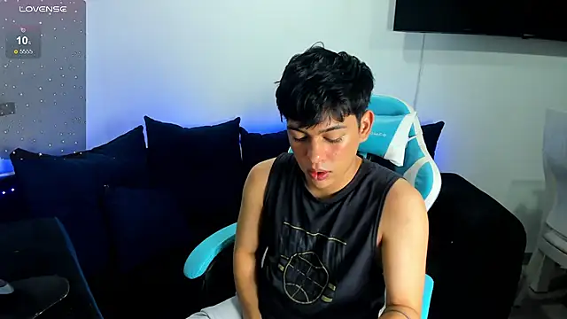 Franco Rizzo  online show from February 26, 2025, 11:41 pm