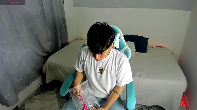 Franco Rizzo  online show from March 16, 2025, 7:06 pm