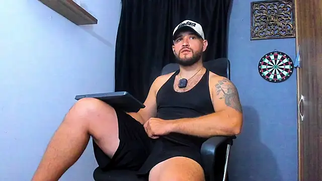 AndrewDiaz online show from May 8, 2026, 8:40 am