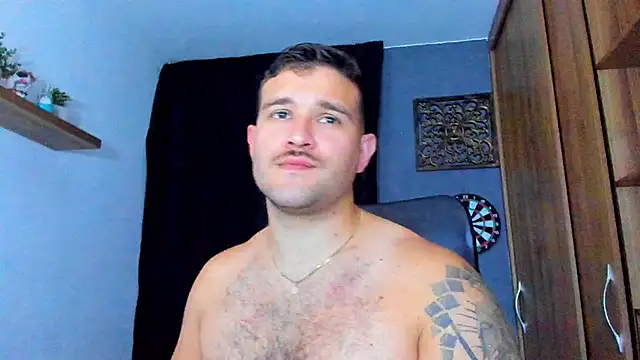 AndrewDiaz online show from June 8, 2026, 11:38 pm