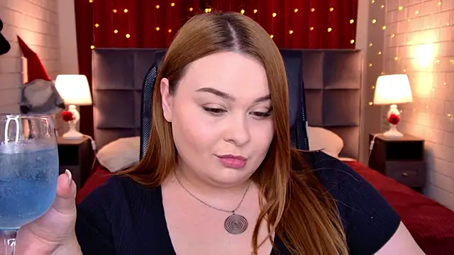 Snapshot of KimberlyMaran chatting on February 28, 2026, 3:44 pm KimberlyMaran online show from February 28, 2026, 3:44 pm