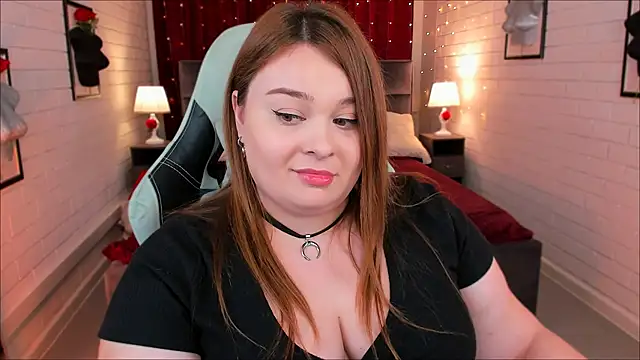 KimberlyMaran online show from February 18, 2025, 3:31 pm