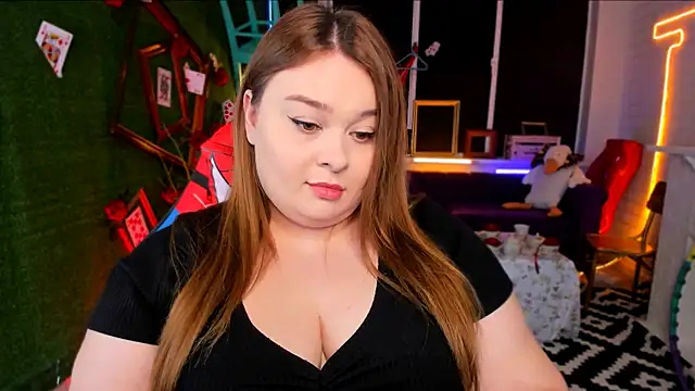 KimberlyMaran online show from February 25, 2025, 12:16 pm