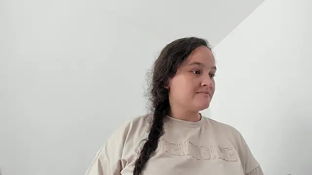 kattypinkk online show from March 5, 2025, 5:29 pm